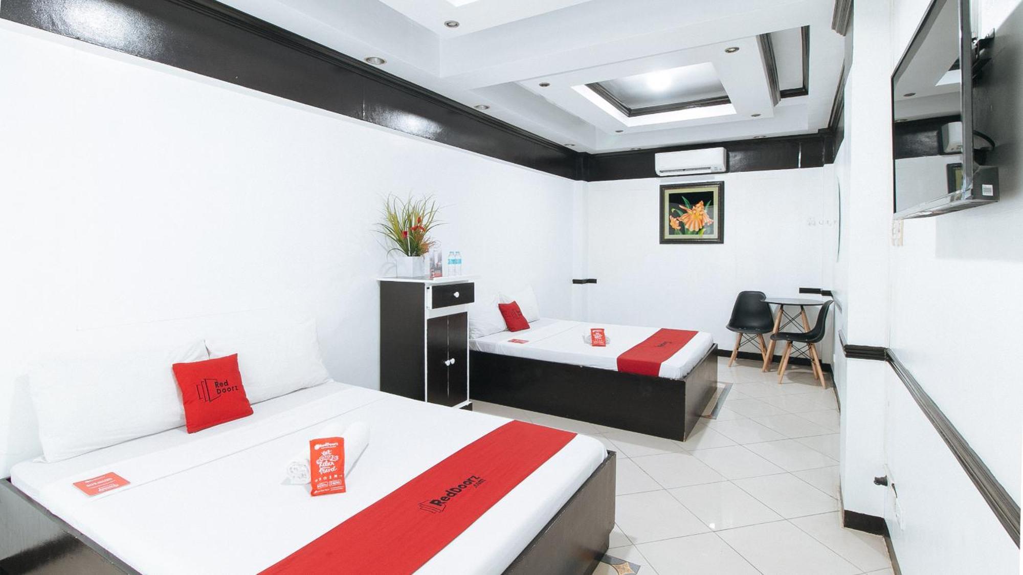 Reddoorz At Plus Villa Gloria Тагуиг Екстериор снимка