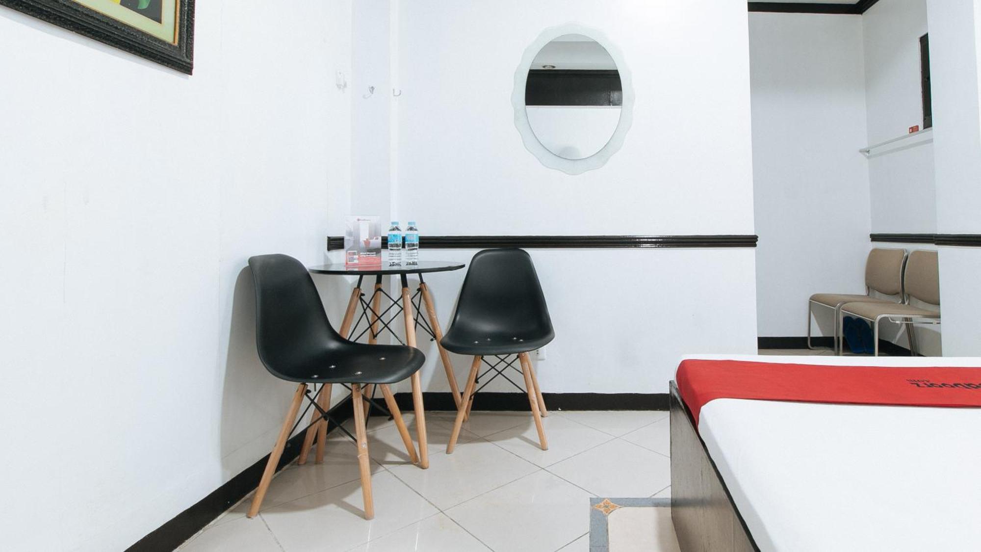 Reddoorz At Plus Villa Gloria Тагуиг Екстериор снимка