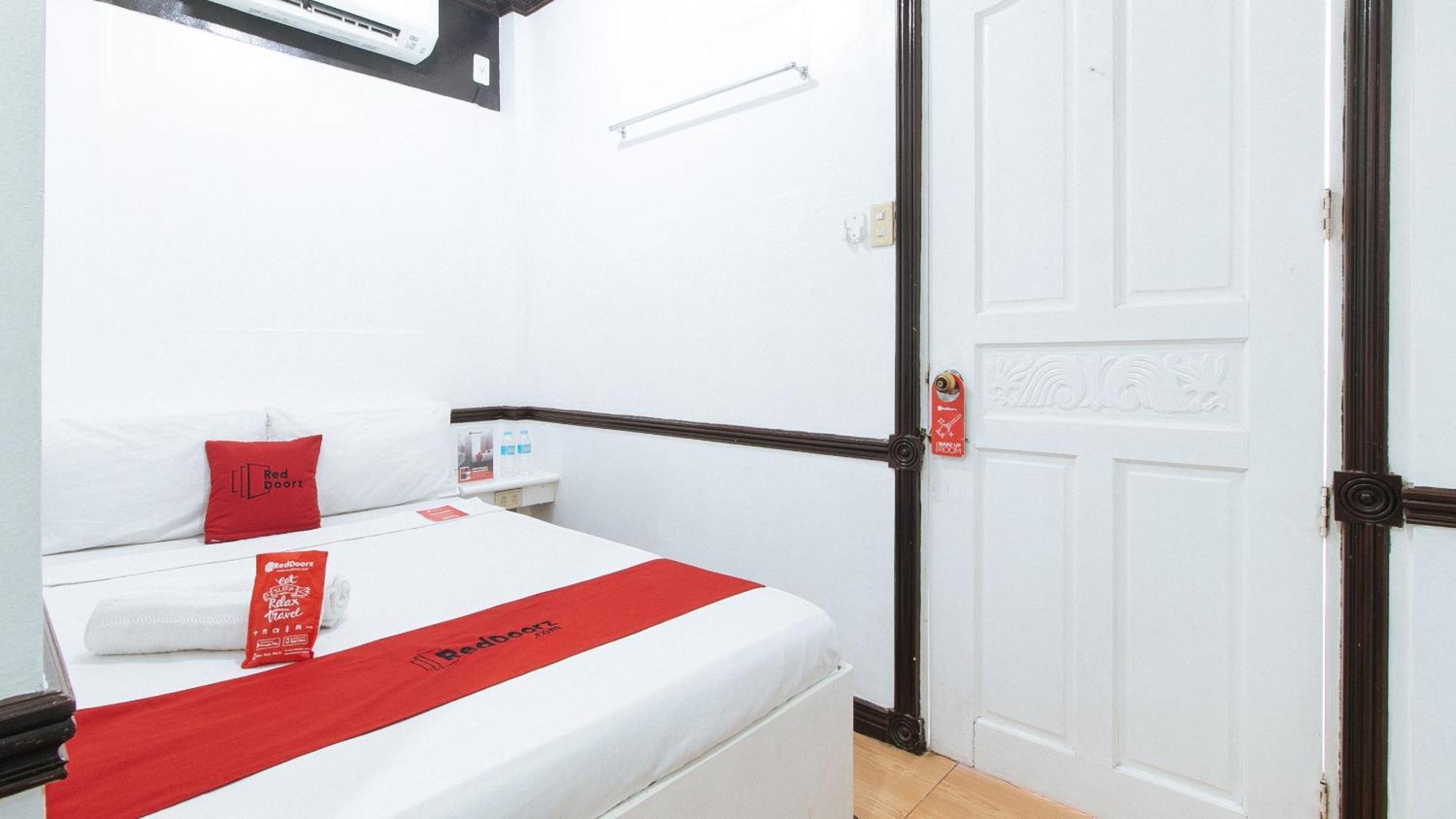 Reddoorz At Plus Villa Gloria Тагуиг Екстериор снимка