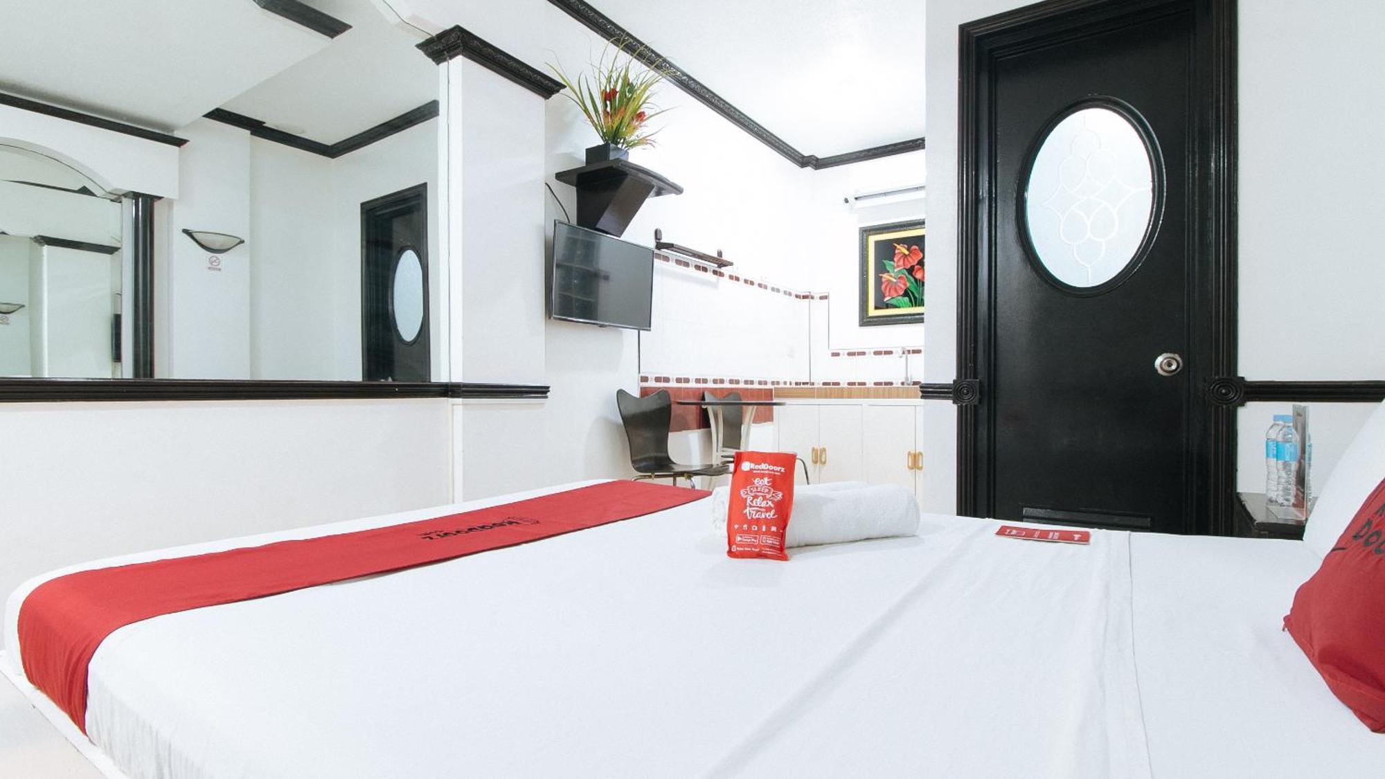 Reddoorz At Plus Villa Gloria Тагуиг Екстериор снимка